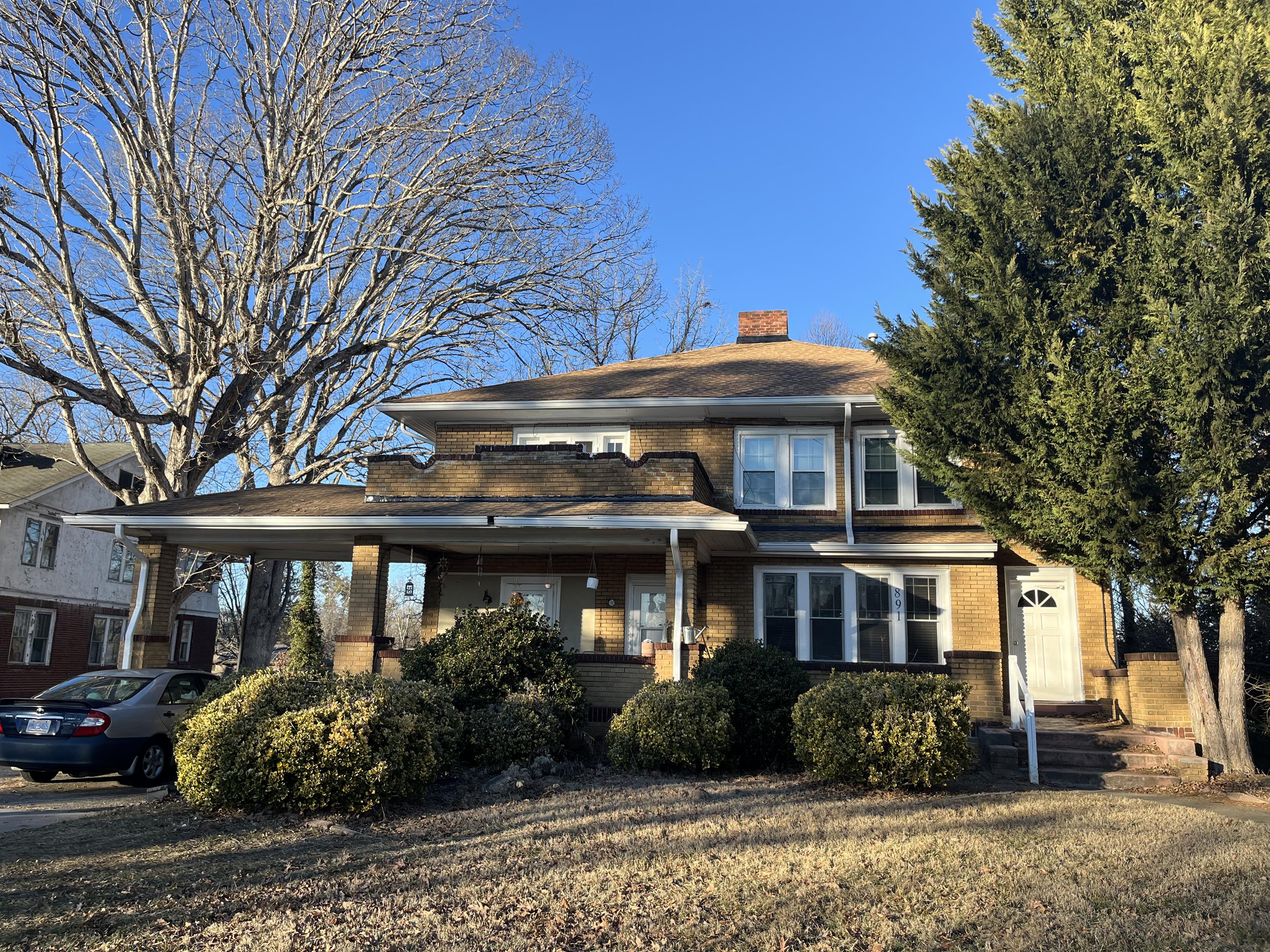 891 Haywood Road